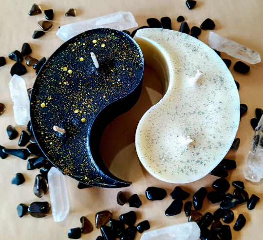 Yin & Yang Candle (3.7x1.96in)